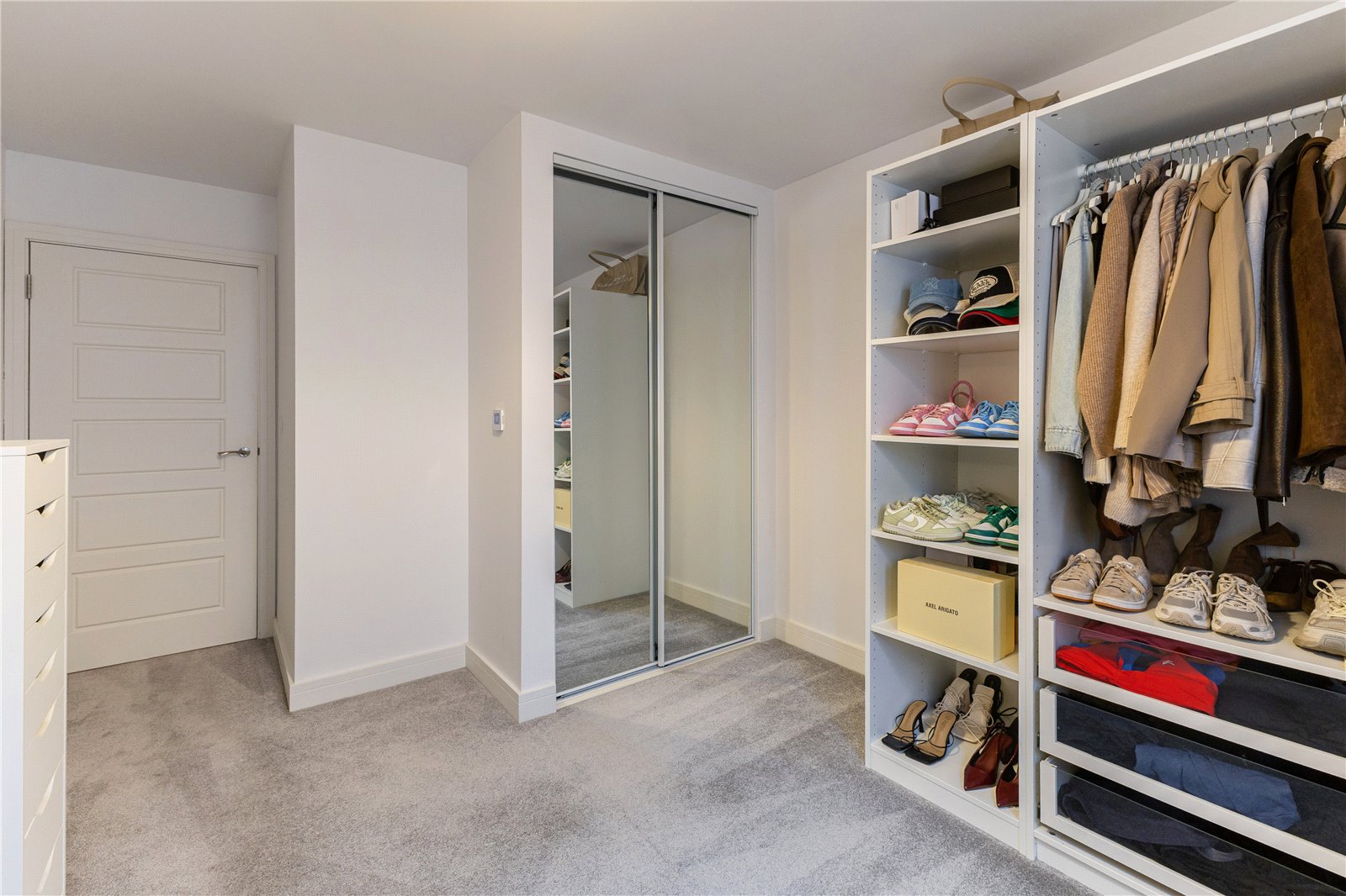 2 bedroom Flat to let in Cheltenham, Gloucestershire