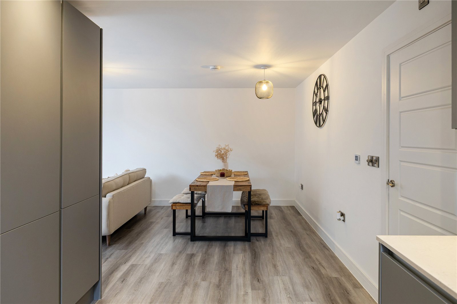 2 bedroom Flat to let in Cheltenham, Gloucestershire