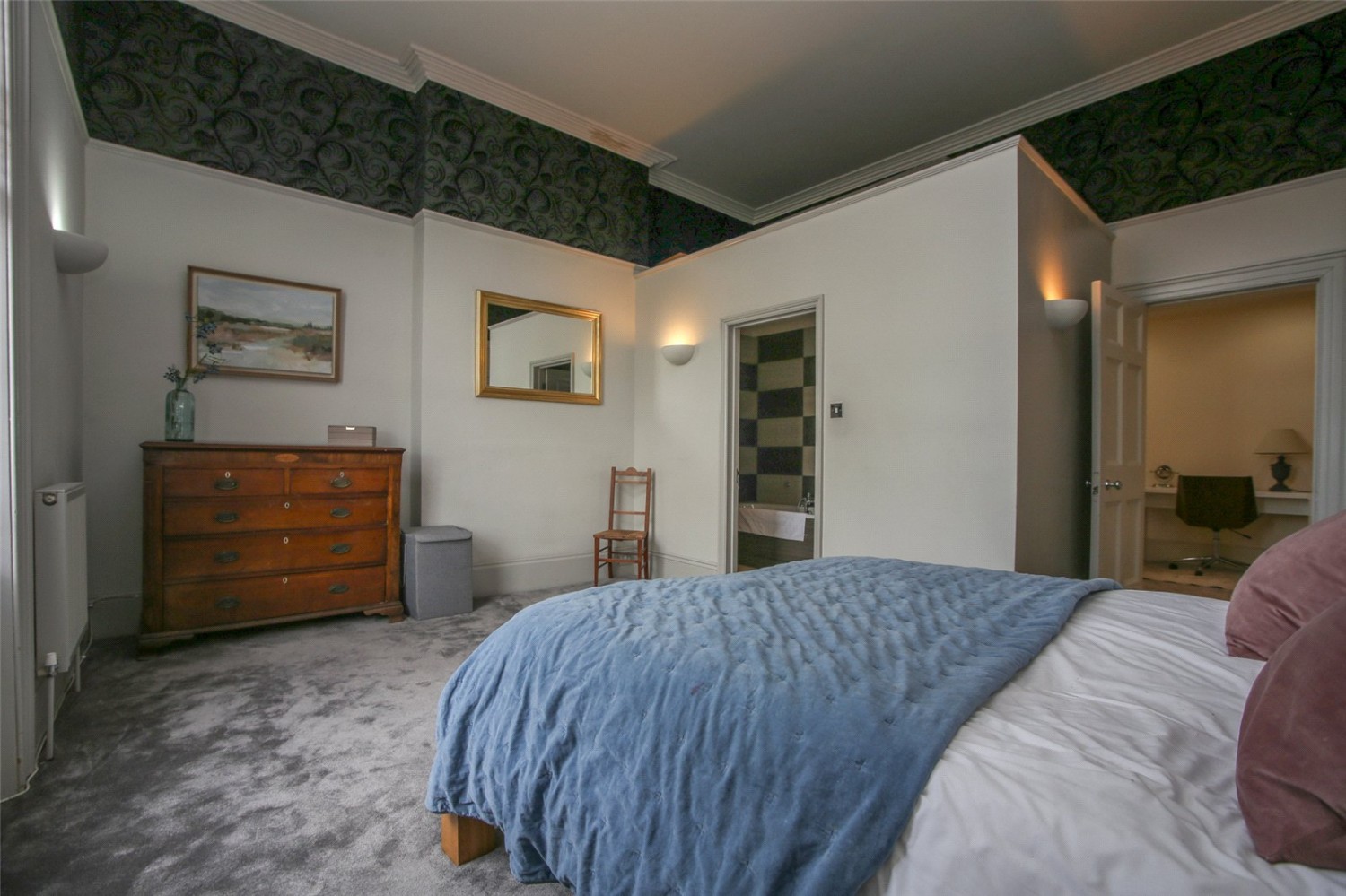 Cheltenham, Gloucestershire