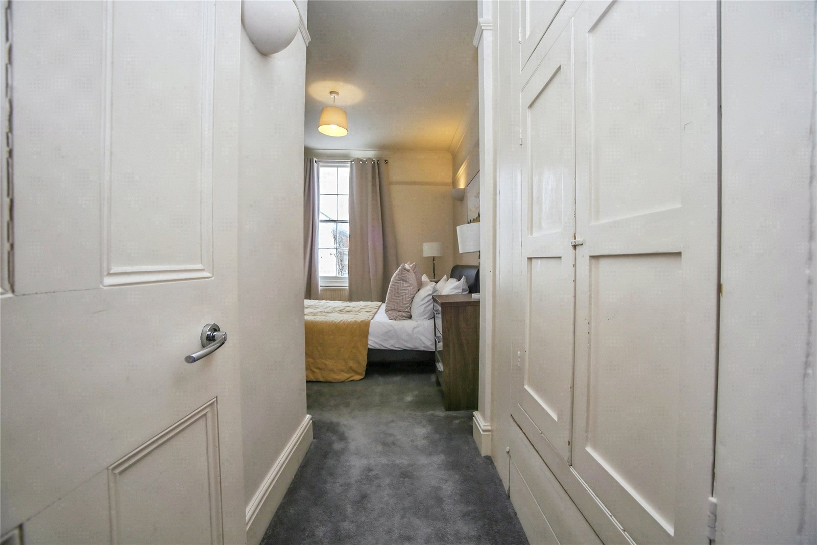 3 bedroom Flat to let in Cheltenham, Gloucestershire