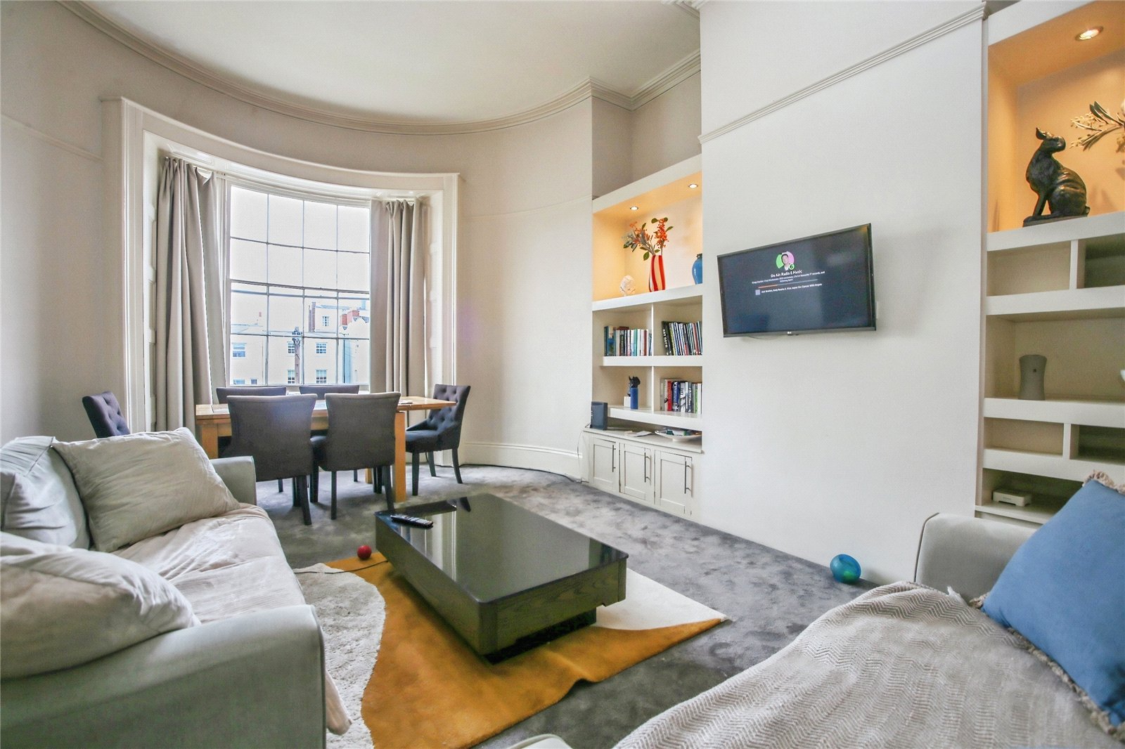 3 bedroom Flat to let in Cheltenham, Gloucestershire