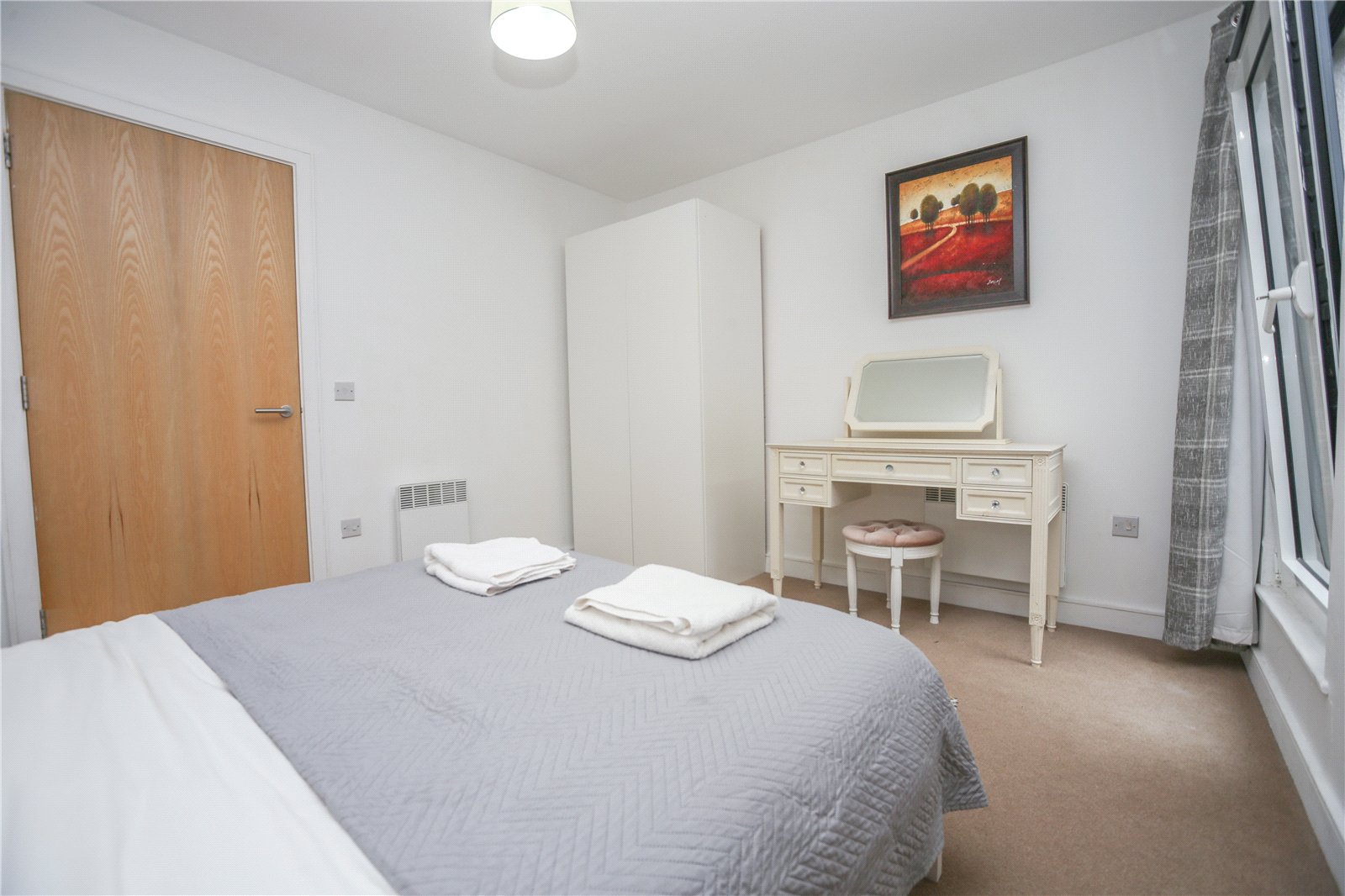 2 bedroom Flat to let in Cheltenham, Gloucestershire
