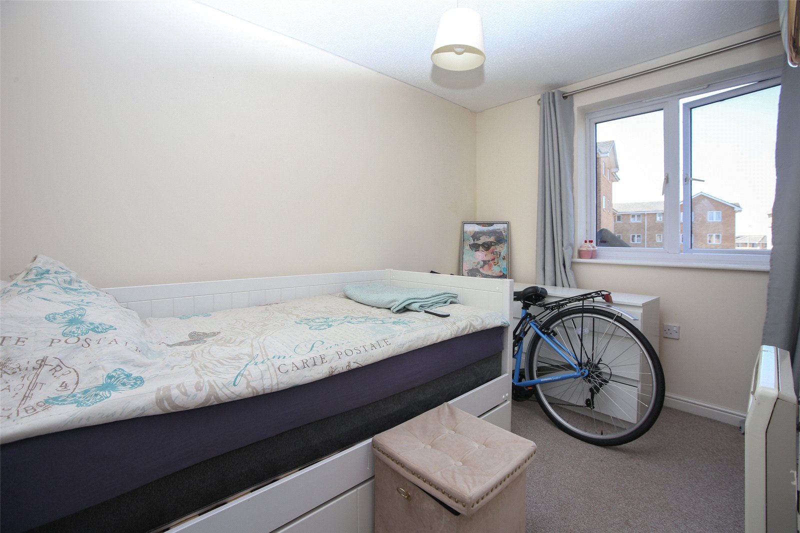 2 bedroom Flat to let in Cheltenham, Gloucestershire