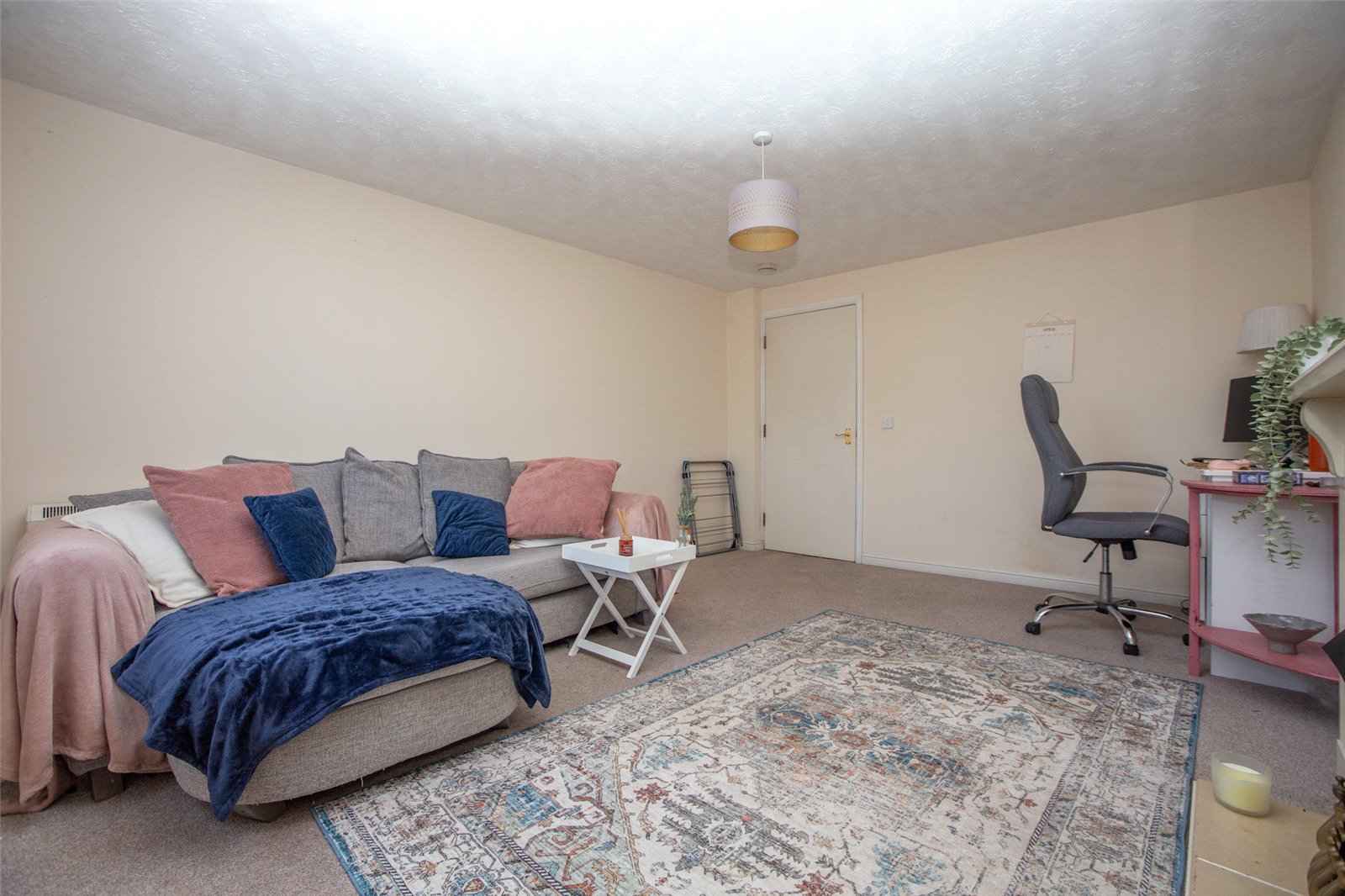 2 bedroom Flat to let in Cheltenham, Gloucestershire