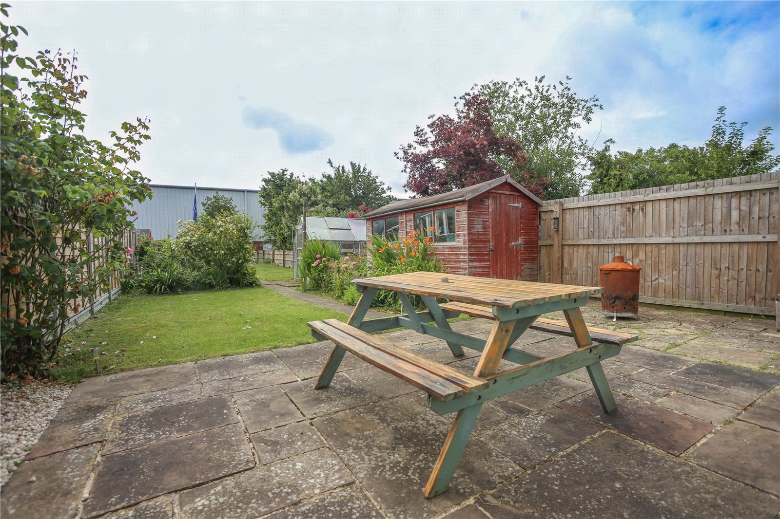 3 bedroom House to let in Cheltenham, Gloucestershire