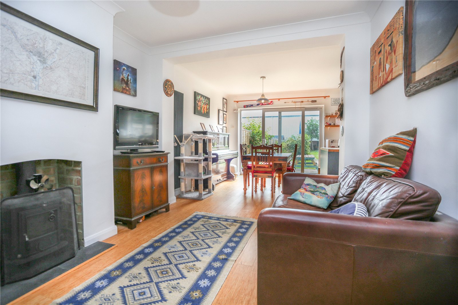 3 bedroom House to let in Cheltenham, Gloucestershire