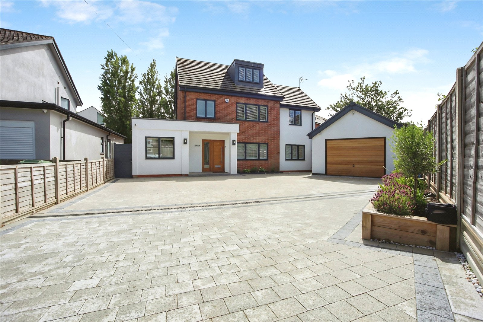 4 bedroom House to let in Charlton Kings, Cheltenham, Gloucestershire