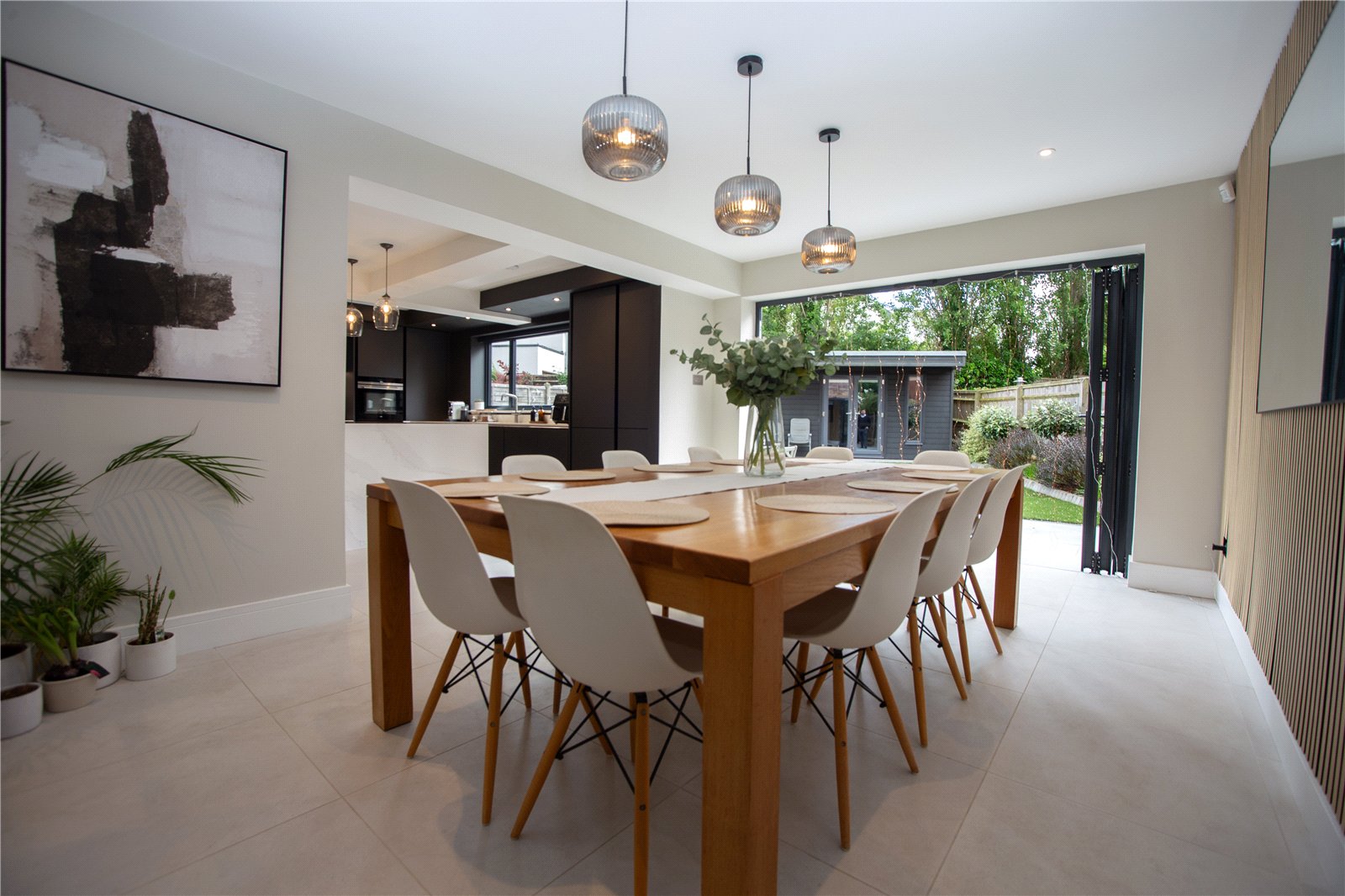 4 bedroom House to let in Charlton Kings, Cheltenham, Gloucestershire