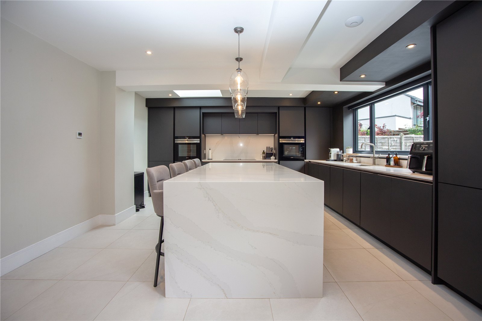 4 bedroom House to let in Charlton Kings, Cheltenham, Gloucestershire
