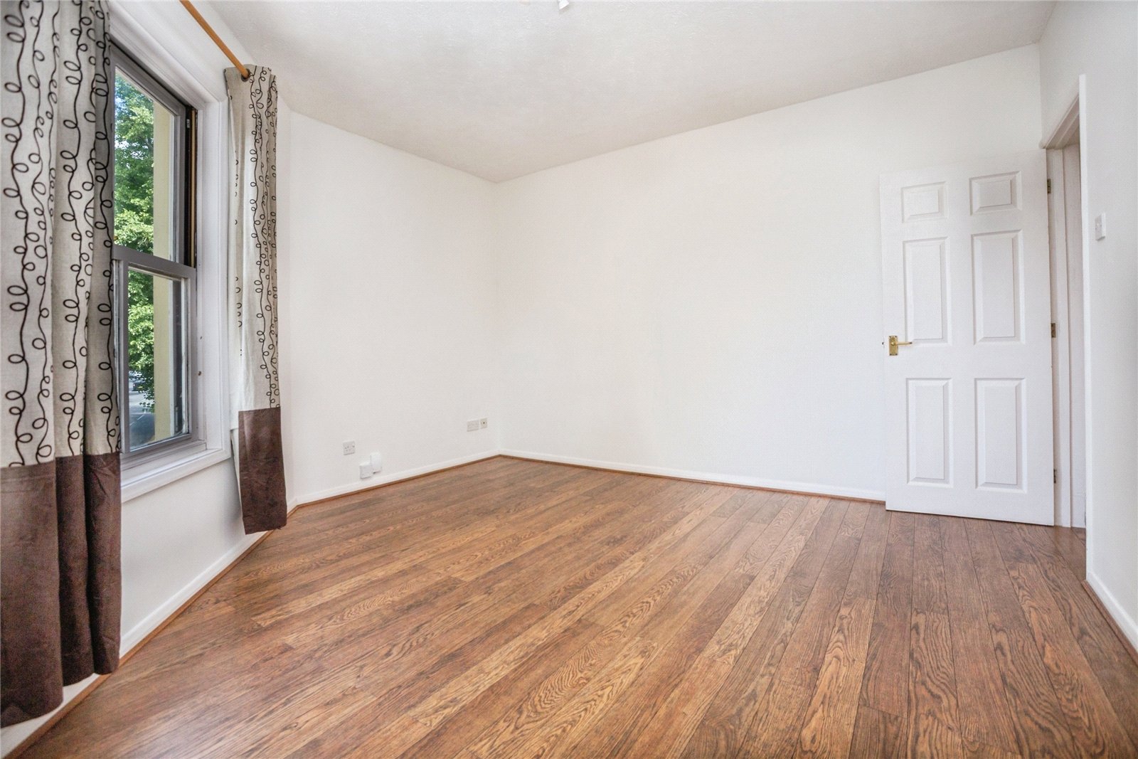 1 bedroom Flat to let in Cheltenham, Gloucestershire