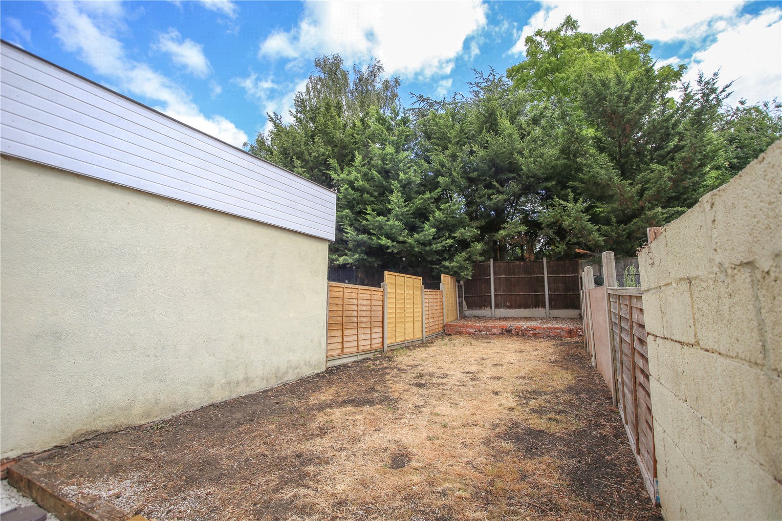 2 bedroom House to let in Gloucester, Gloucestershire