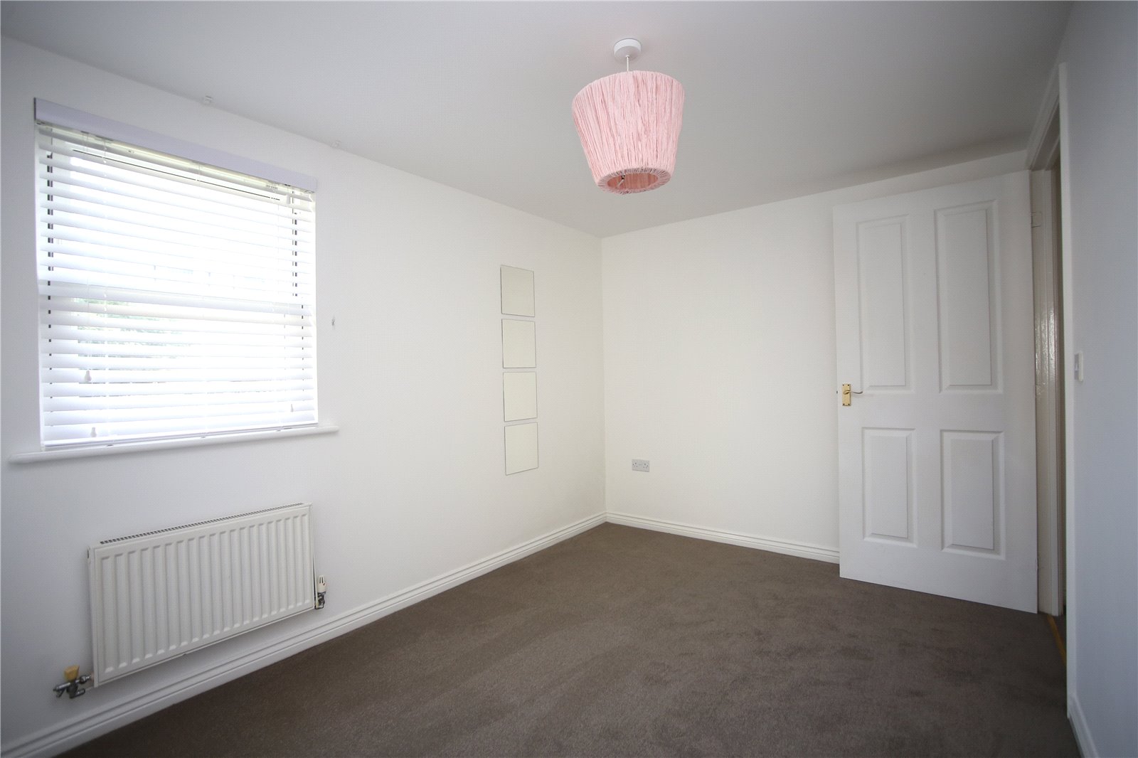 2 bedroom Flat to let in Cheltenham, Gloucestershire