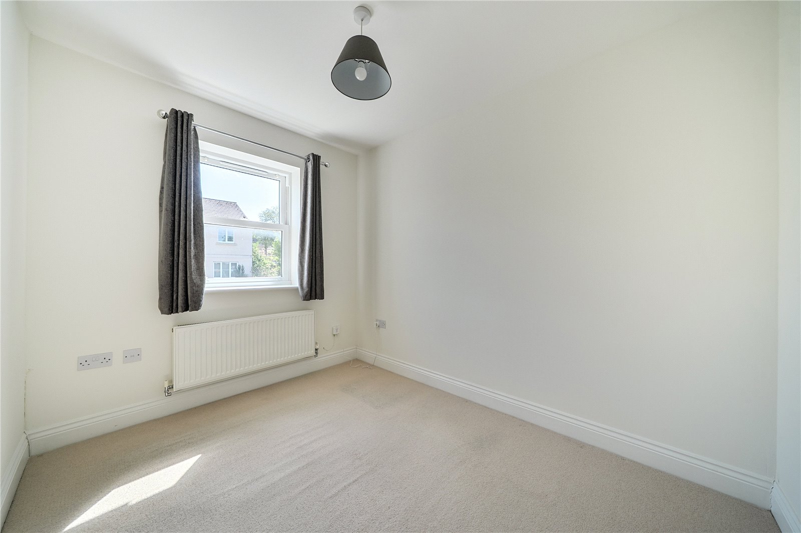 4 bedroom House for sale in Cheltenham