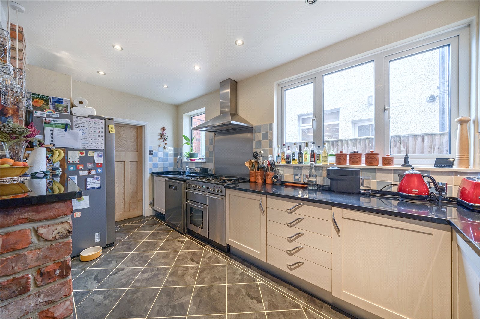 6 bedroom House for sale in Cheltenham