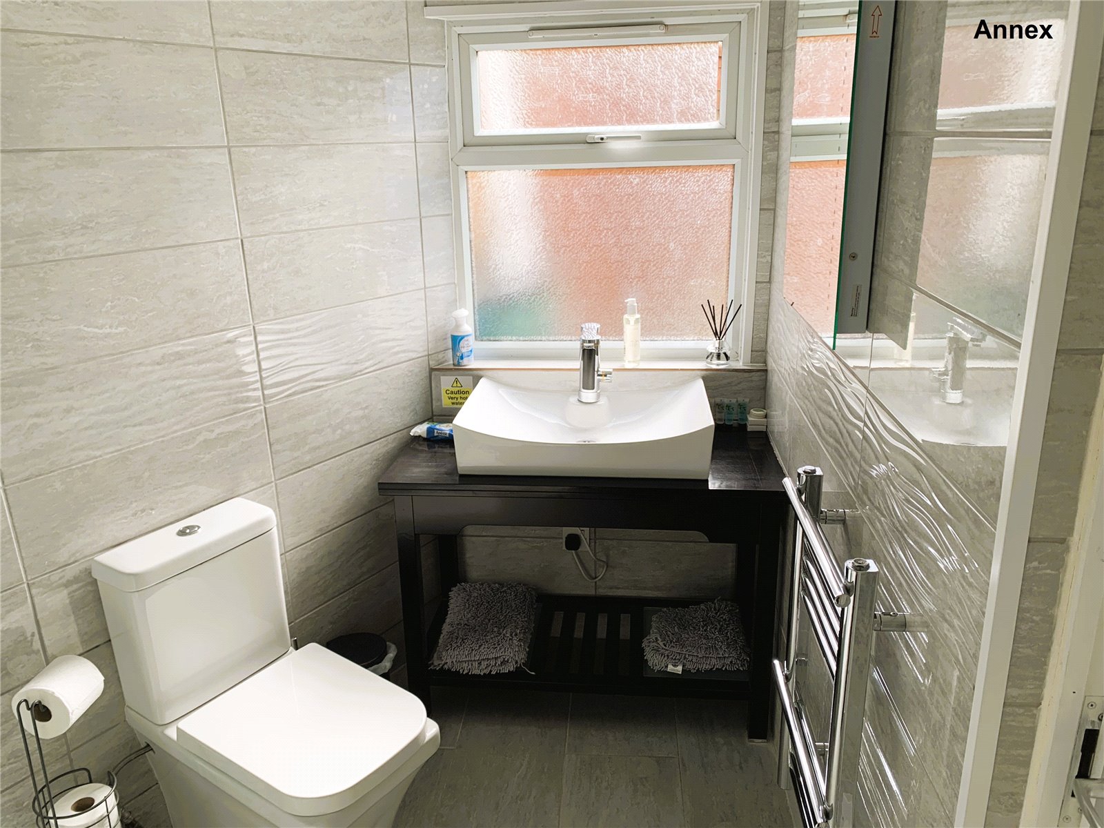 4 bedroom House for sale in Cheltenham