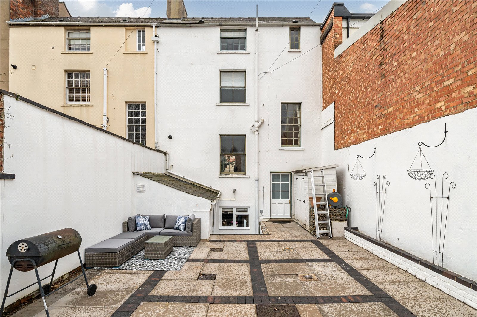 3 bedroom House for sale in Cheltenham