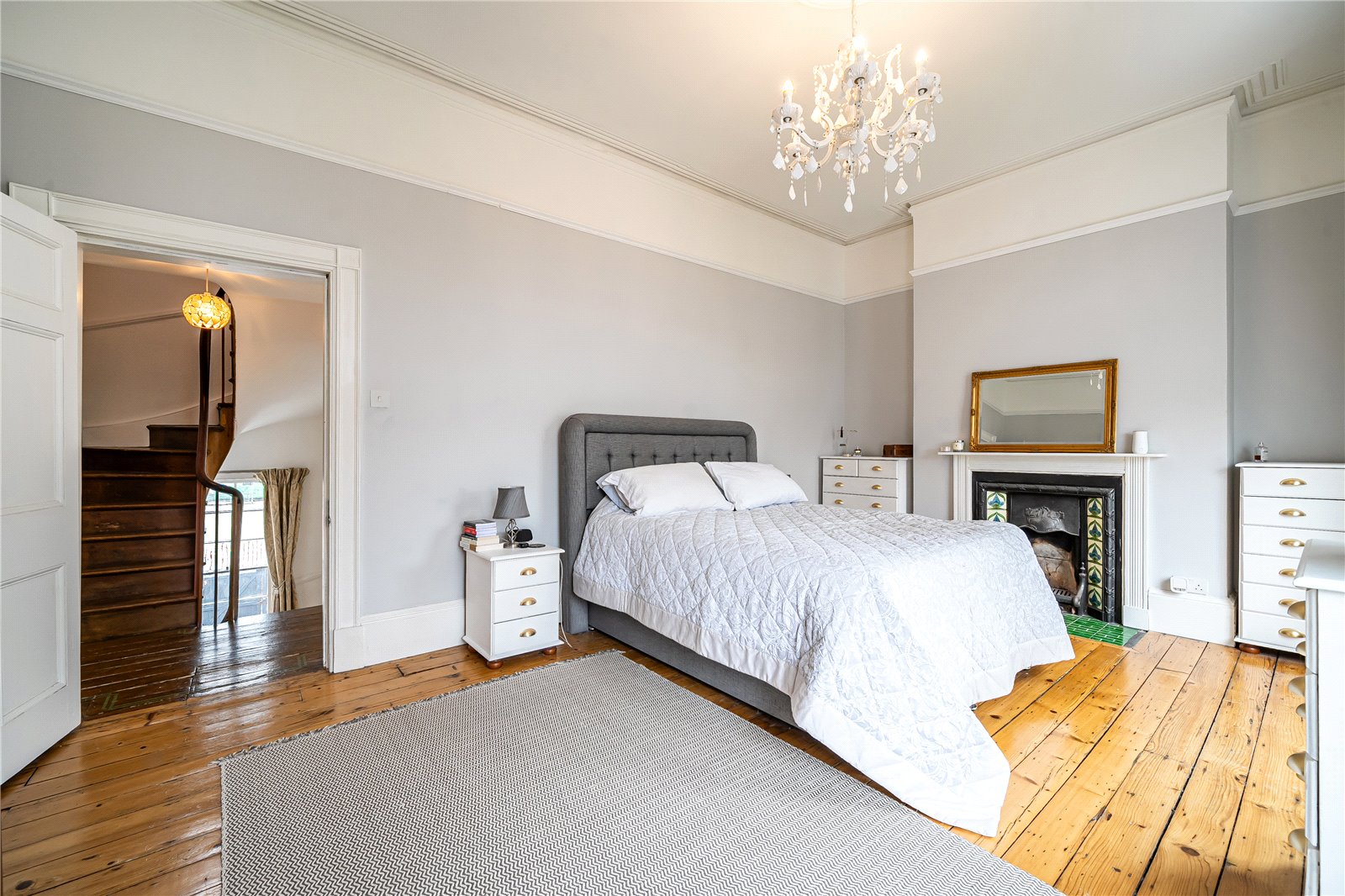 3 bedroom House for sale in Cheltenham