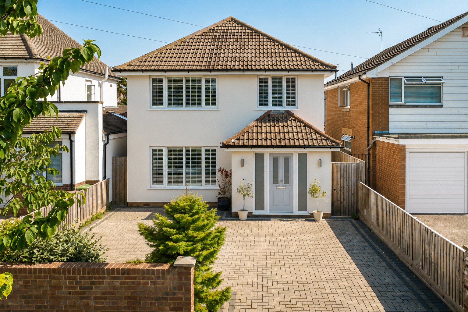4 bedroom House for sale in Cheltenham