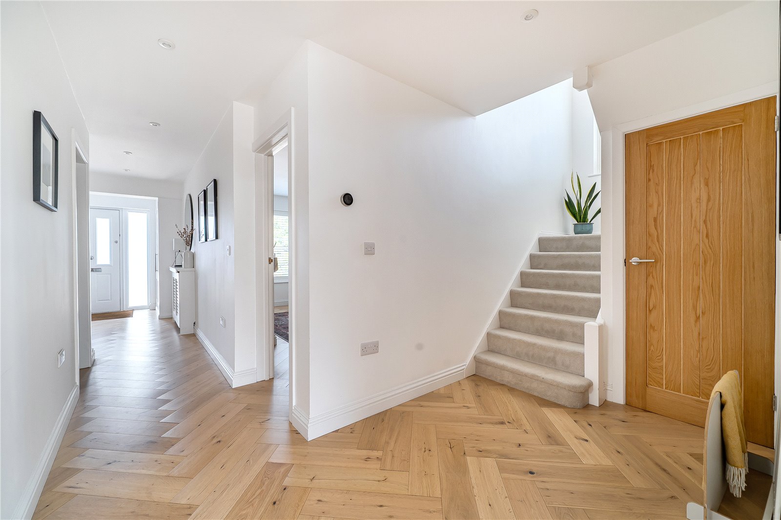 4 bedroom House for sale in Cheltenham