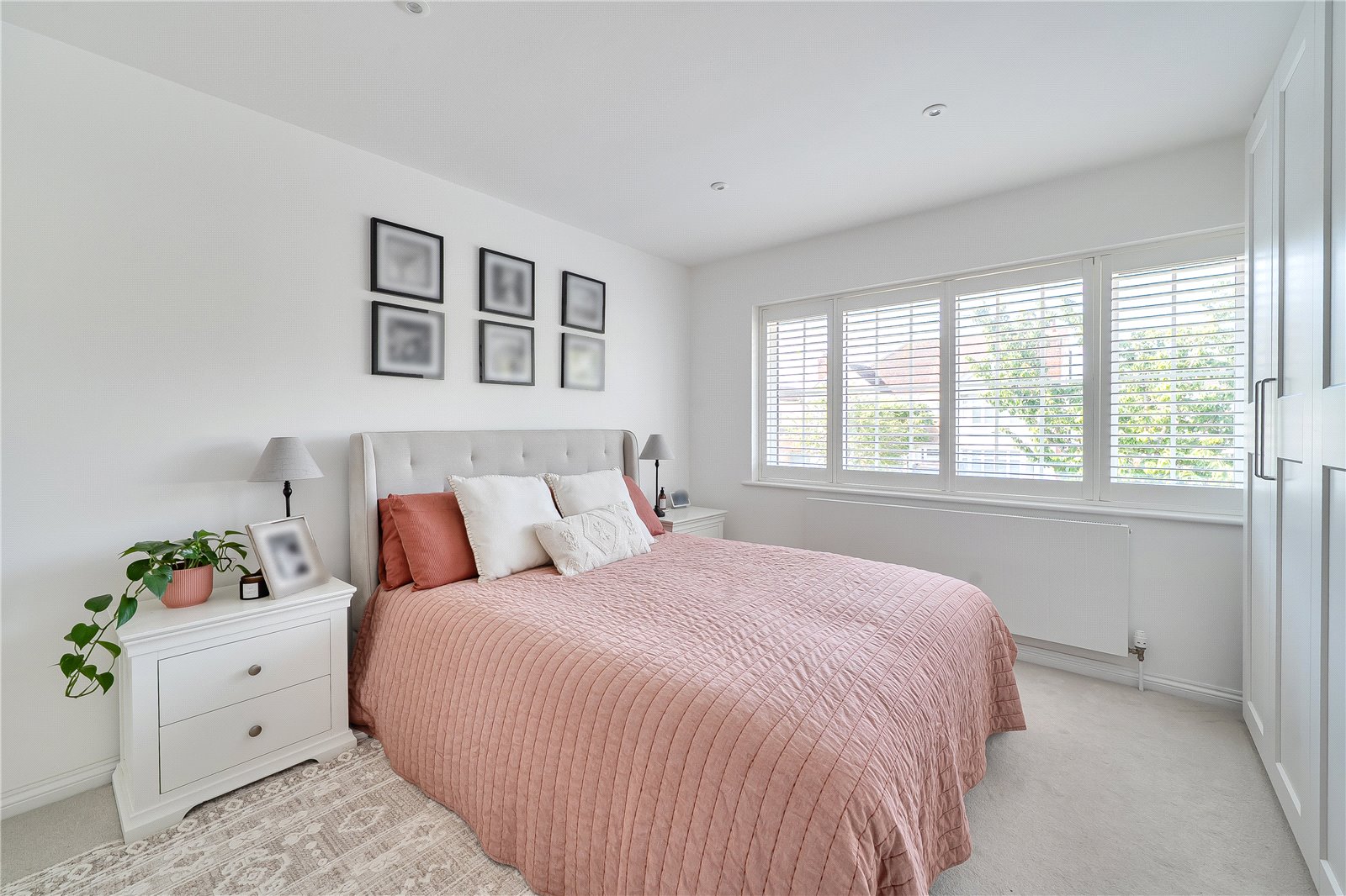 4 bedroom House for sale in Cheltenham