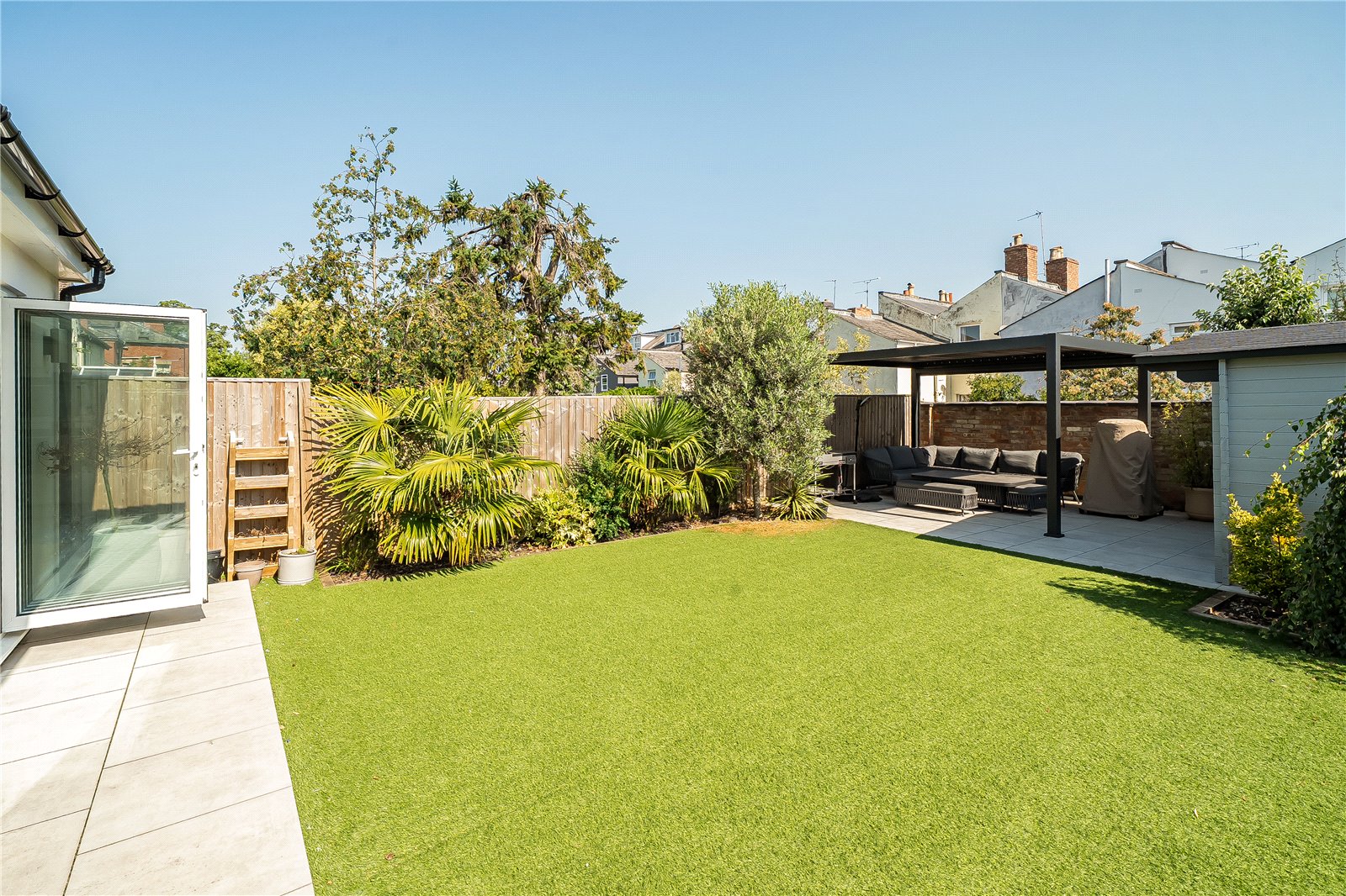 4 bedroom House for sale in Cheltenham