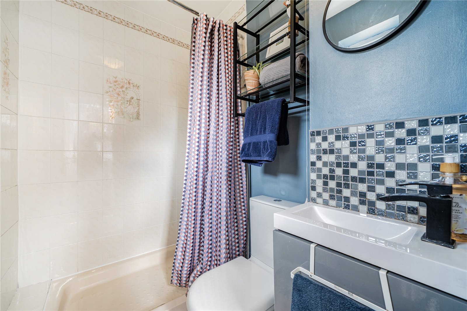 3 bedroom House for sale in Cheltenham