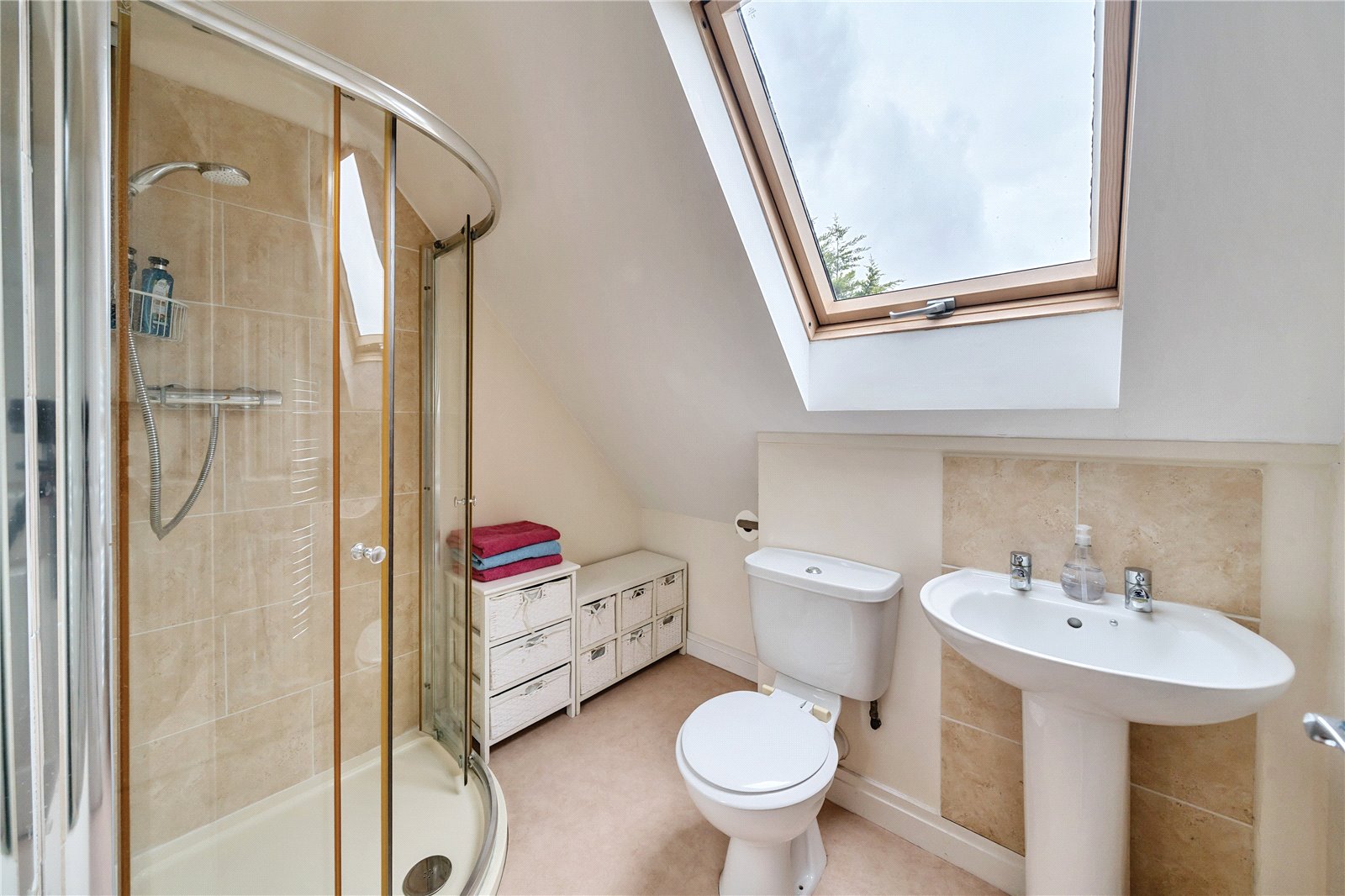 4 bedroom House for sale in Benhall, Cheltenham