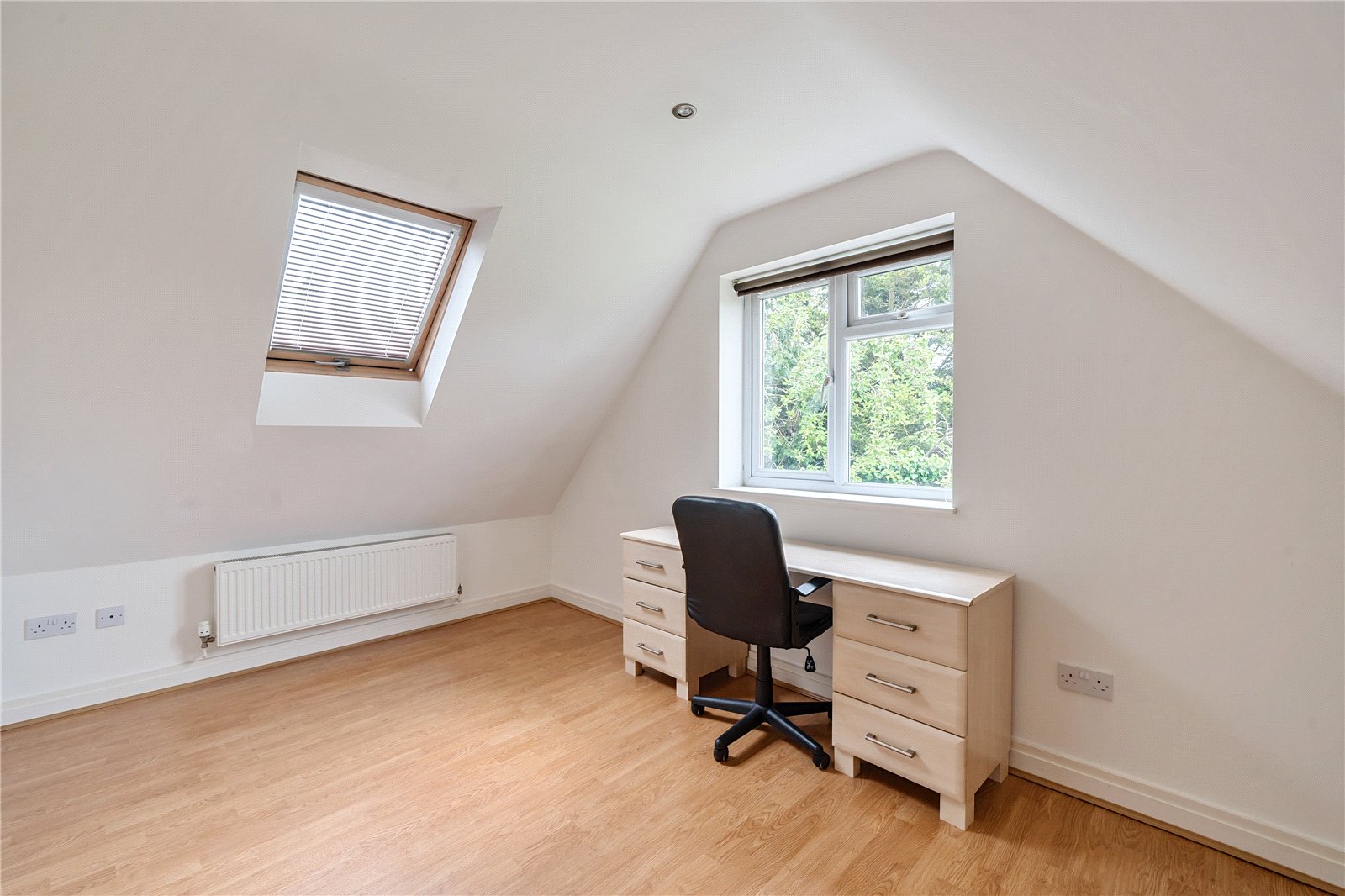 4 bedroom House for sale in Benhall, Cheltenham