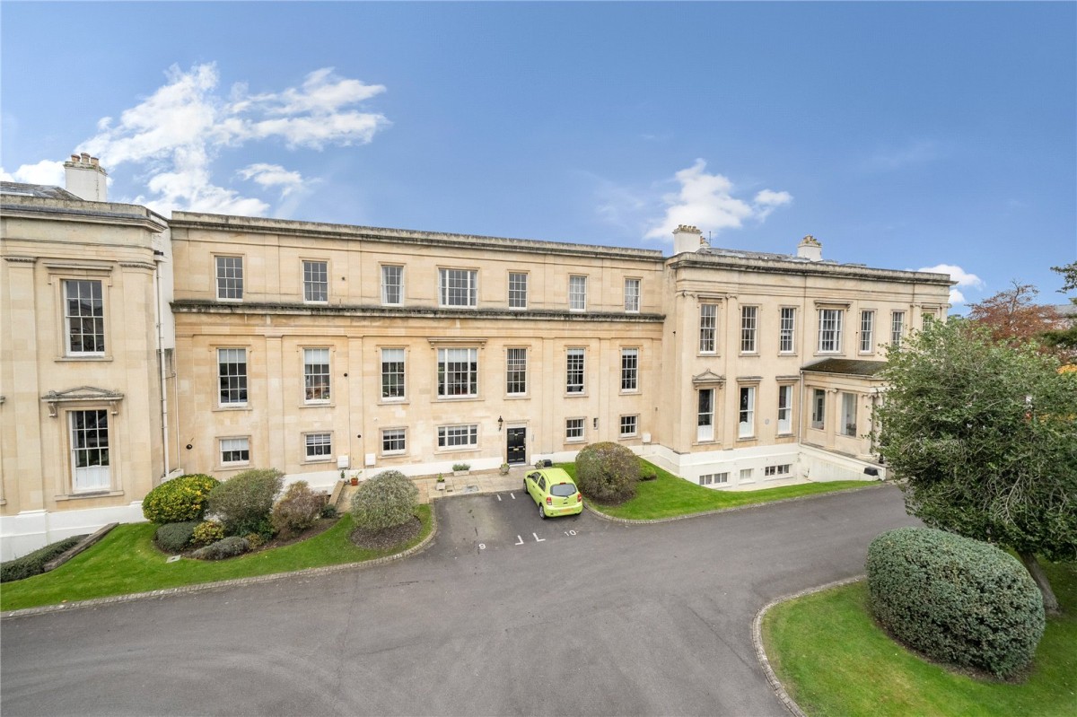 Suffolk Square, Cheltenham