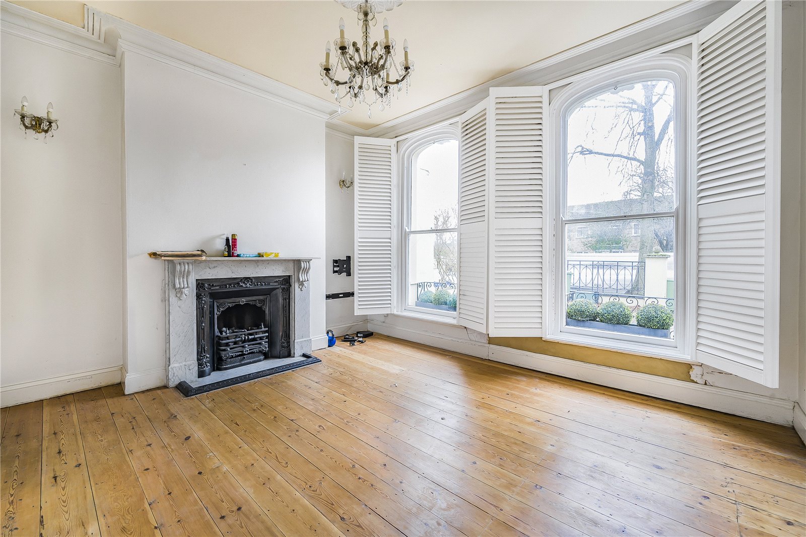 4 bedroom House for sale in Cheltenham