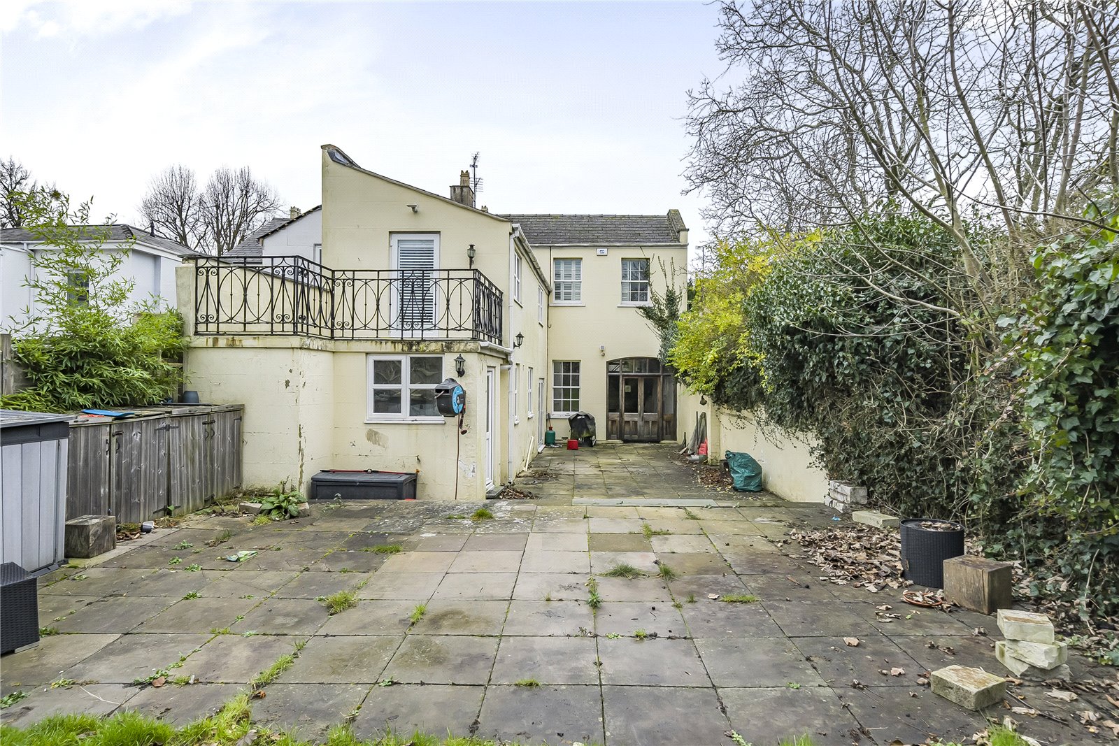 4 bedroom House for sale in Cheltenham