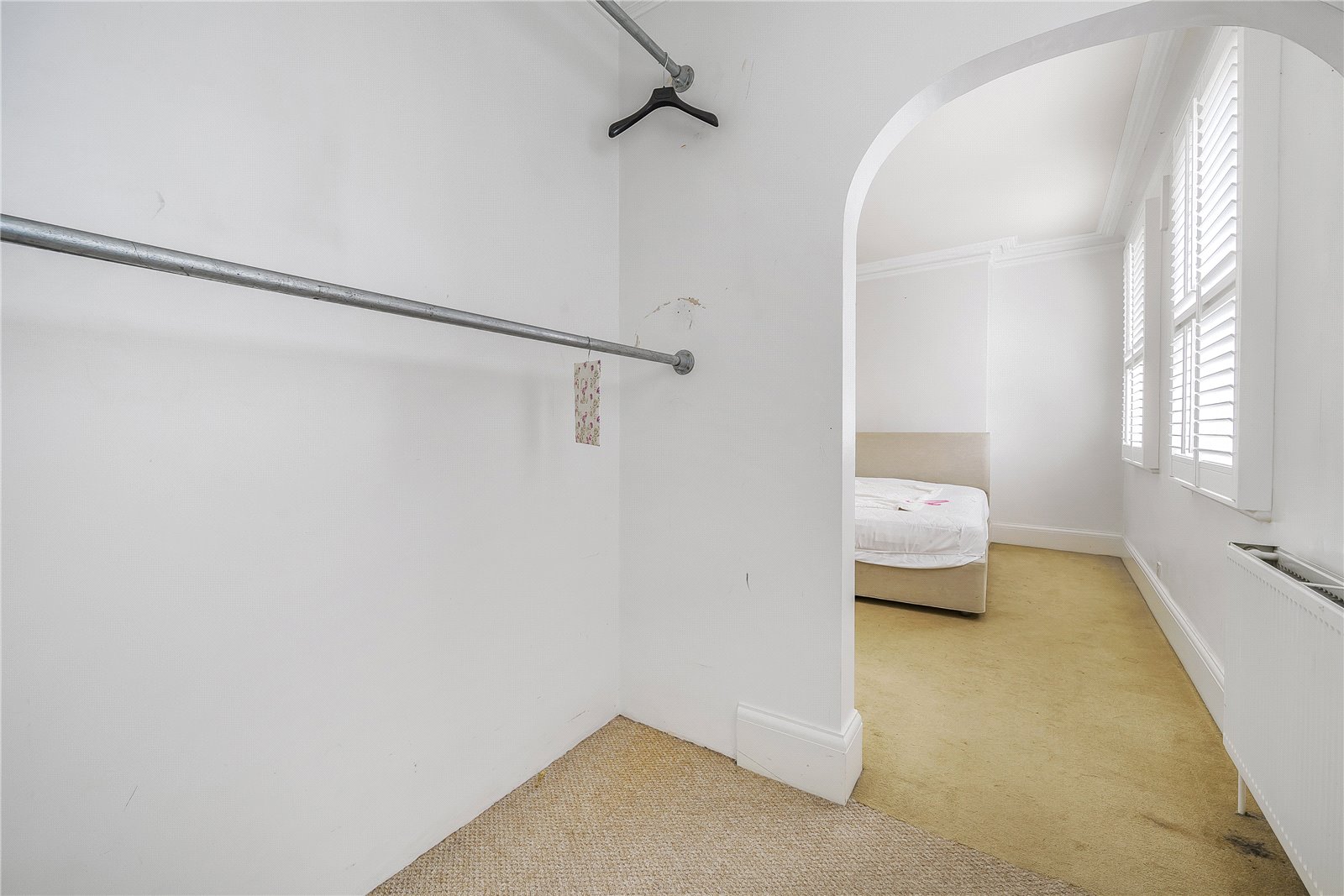 4 bedroom House for sale in Cheltenham