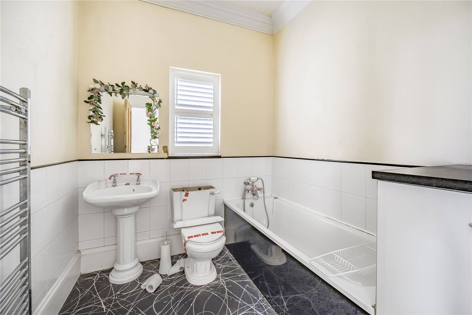 4 bedroom House for sale in Cheltenham