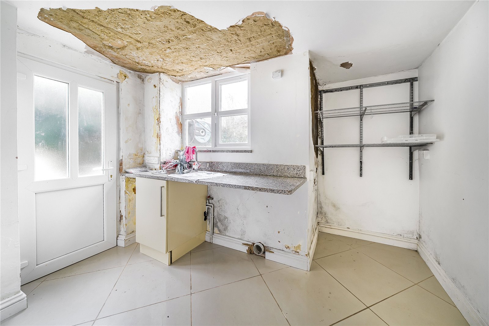 4 bedroom House for sale in Cheltenham