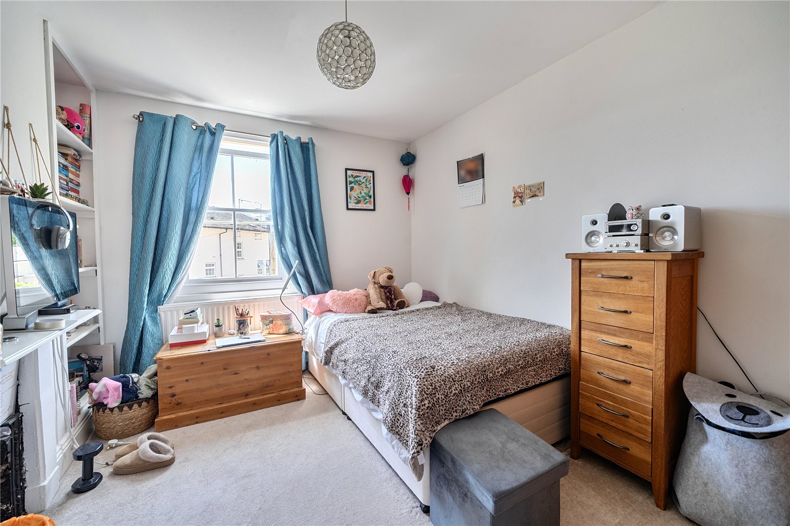 4 bedroom House for sale in Cheltenham