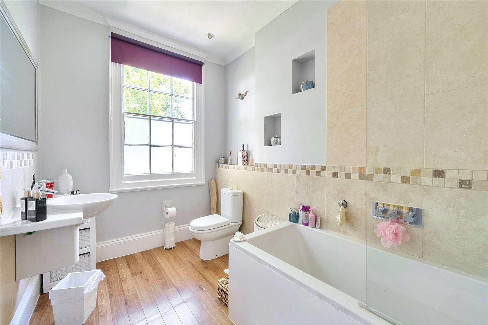 4 bedroom House for sale in Cheltenham