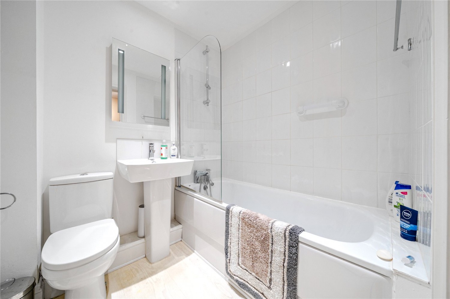 Parabola Road, Cheltenham