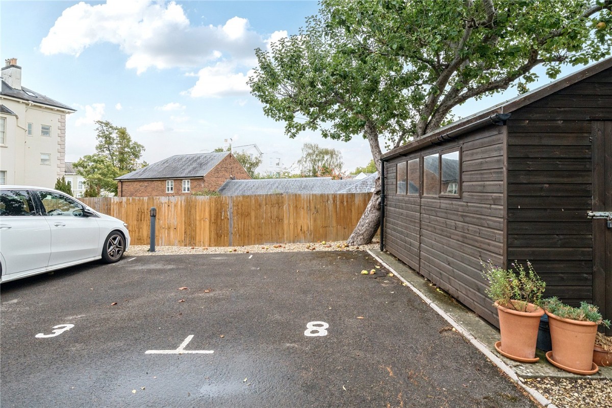 Parabola Road, Cheltenham