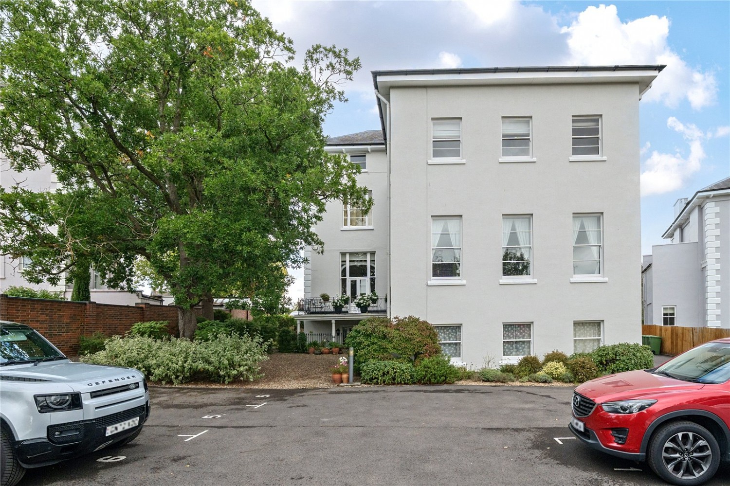 Parabola Road, Cheltenham