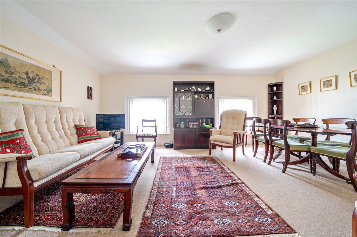 Parabola Road, Cheltenham