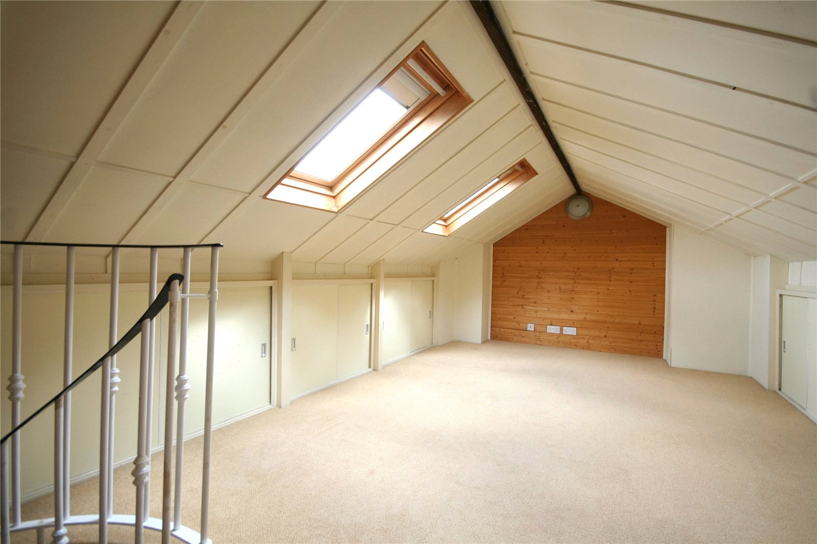 4 bedroom House for sale in Cheltenham