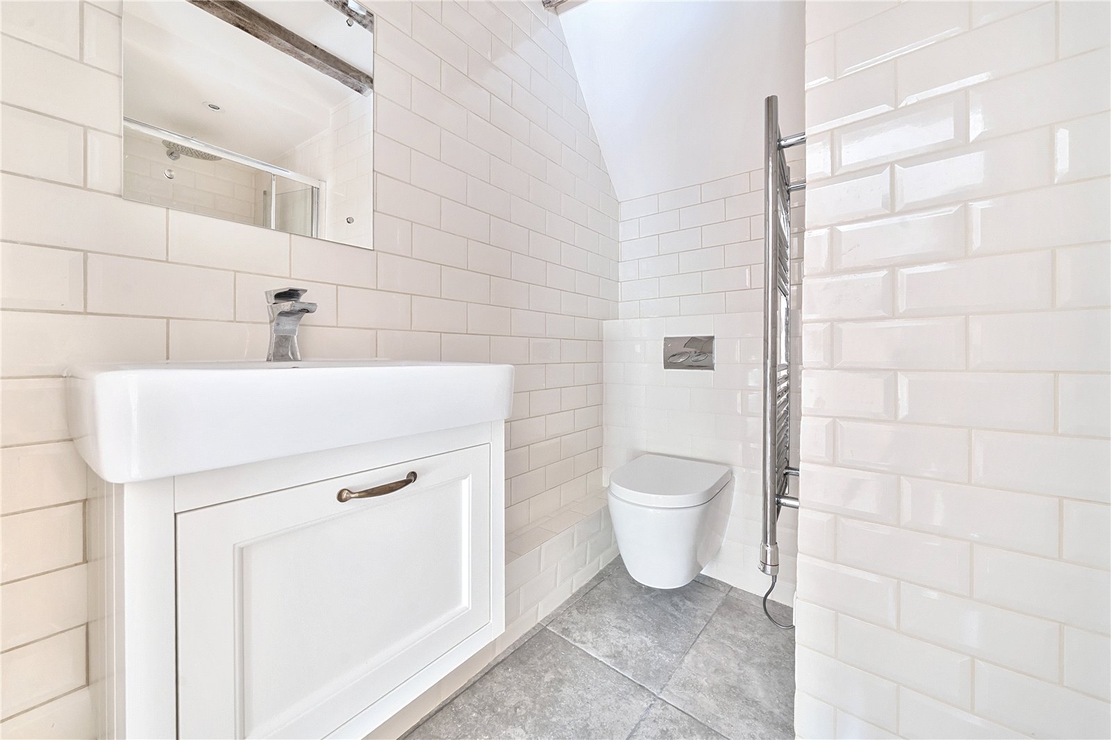 4 bedroom House for sale in Cheltenham
