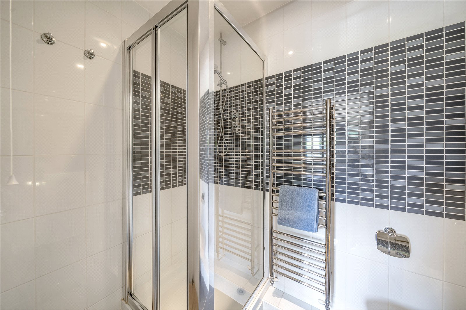 4 bedroom Bungalow for sale in The Reddings, Cheltenham