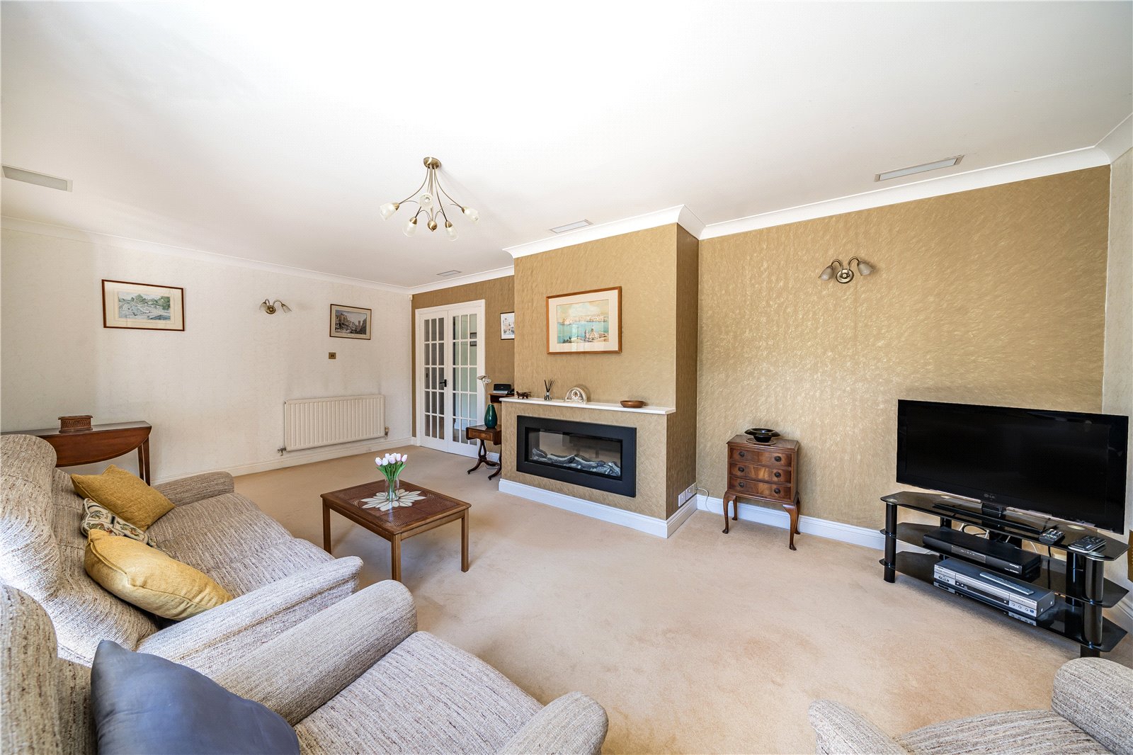 4 bedroom Bungalow for sale in The Reddings, Cheltenham