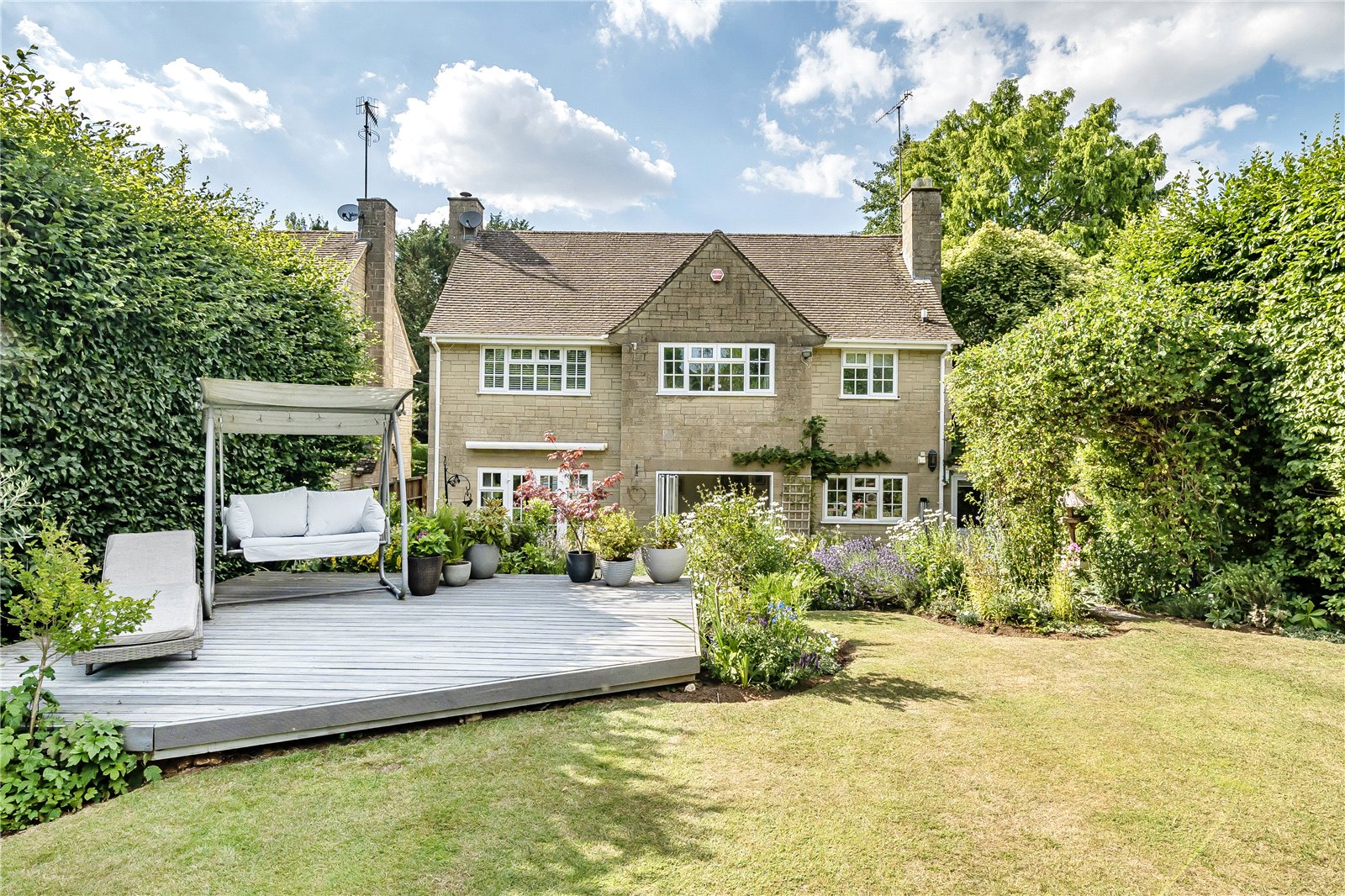5 bedroom House for sale in Cheltenham