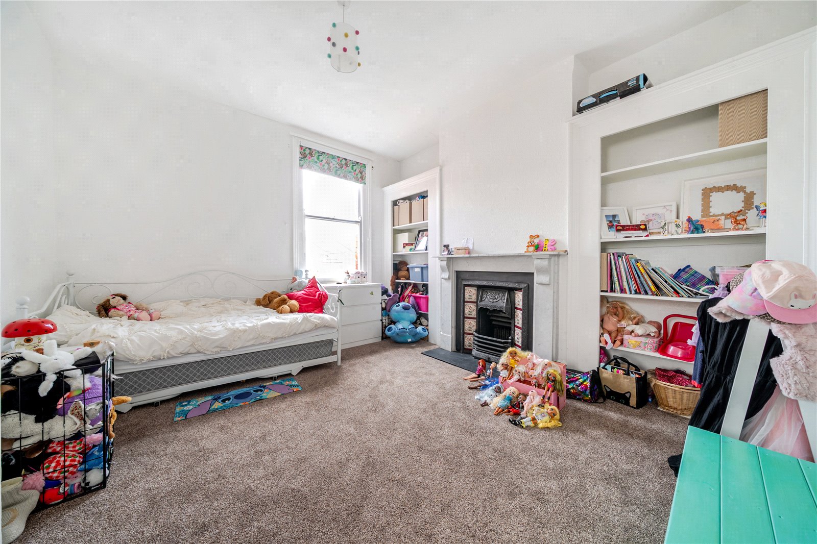 3 bedroom House for sale in Cheltenham