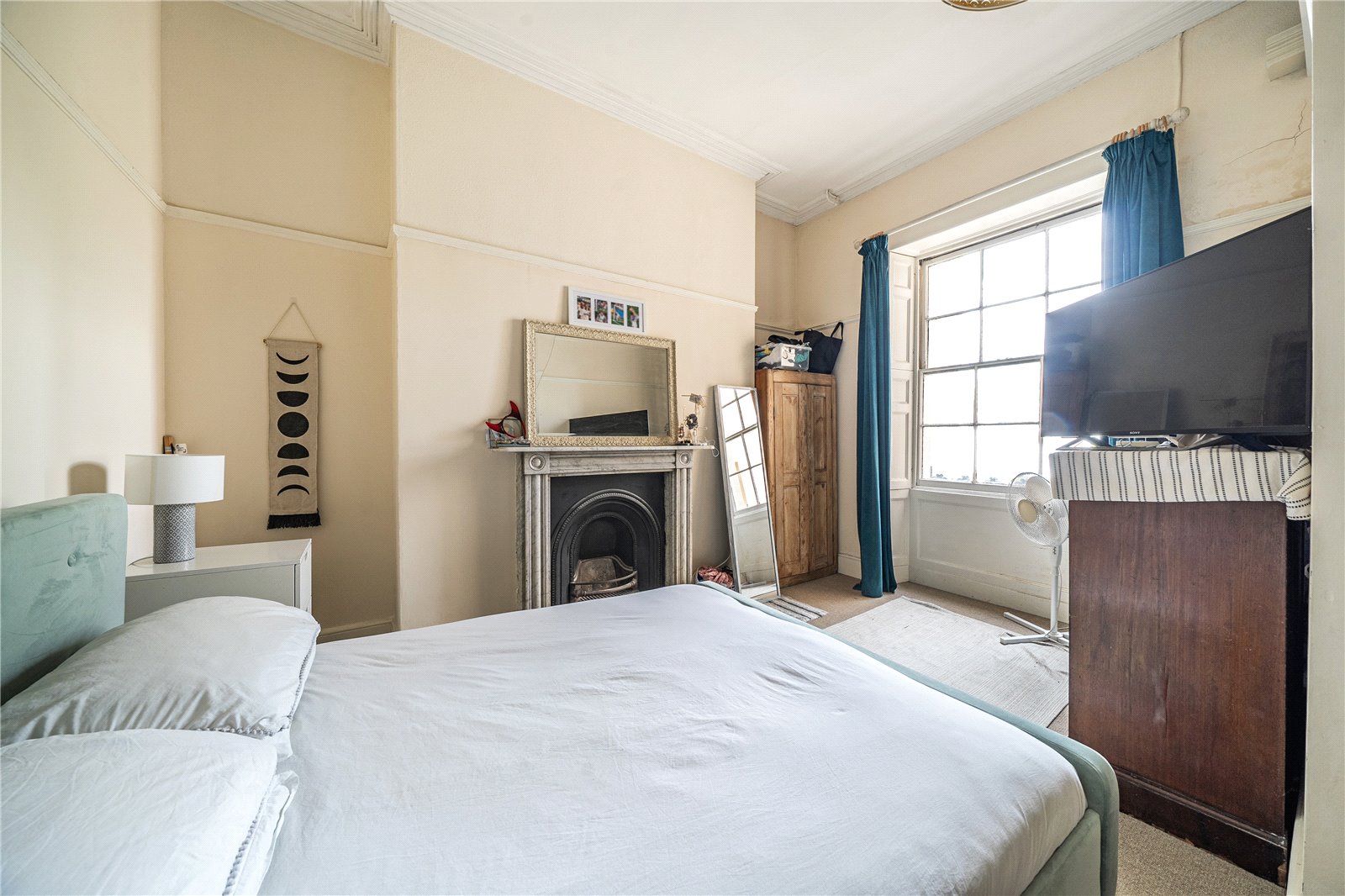 7 bedroom House for sale in Cheltenham