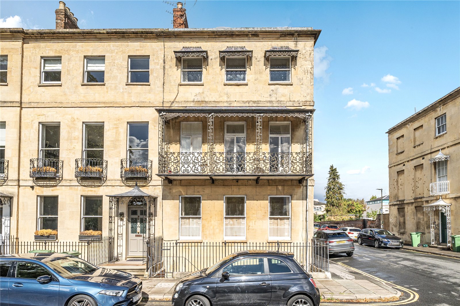 7 bedroom House for sale in Cheltenham
