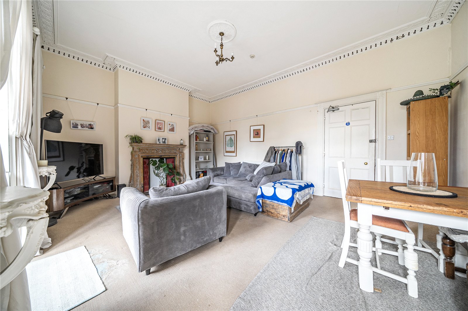 7 bedroom House for sale in Cheltenham