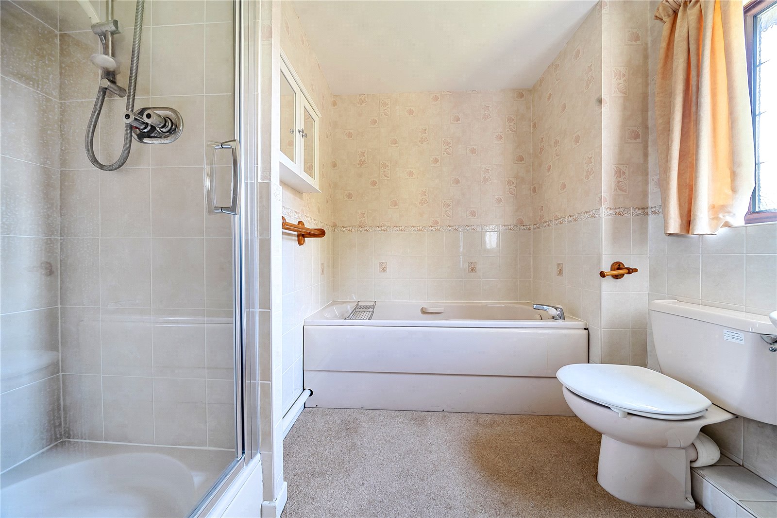 4 bedroom House for sale in Cheltenham